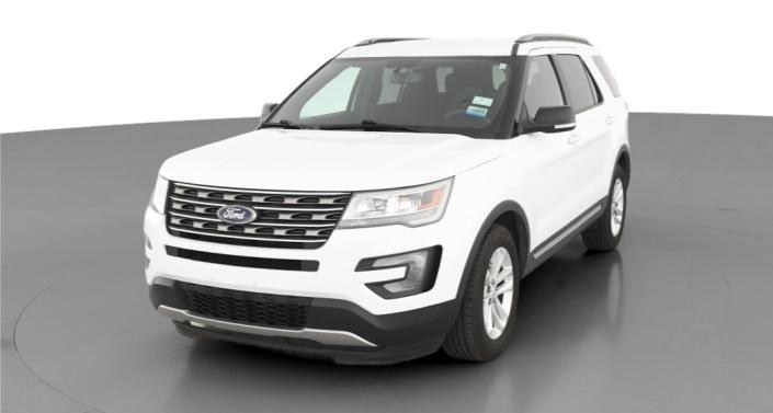 2017 Ford Explorer XLT Hero Image