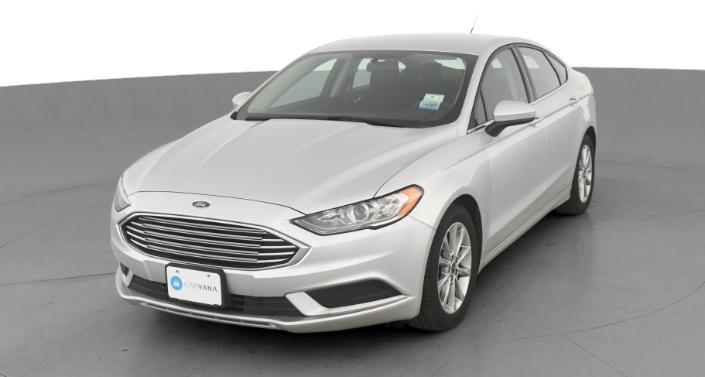 2017 Ford Fusion SE Hero Image