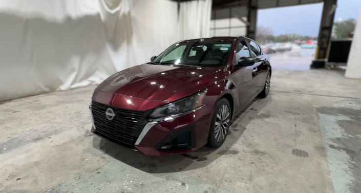 2024 Nissan Altima SV Hero Image