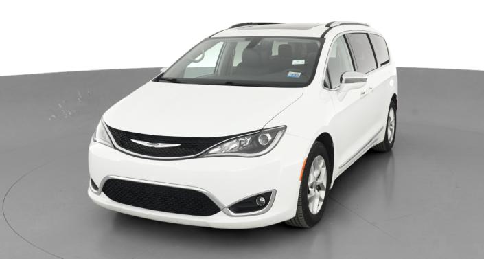 2019 Chrysler Pacifica Limited -
                Lorain, OH