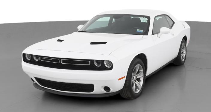 2020 Dodge Challenger SXT Hero Image