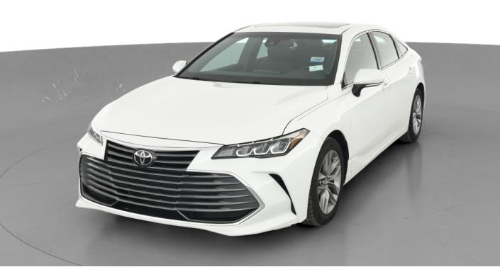 2019 Toyota Avalon XLE -
                Lorain, OH