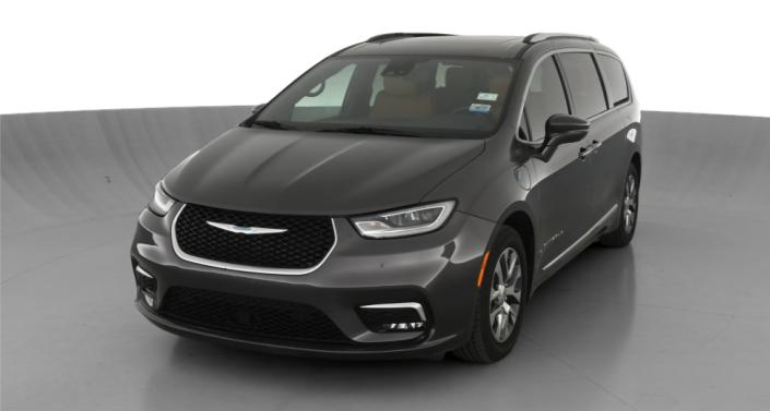 2021 Chrysler Pacifica Hybrid Pinnacle -
                Lorain, OH