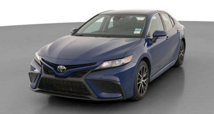 2024 Toyota Camry SE Hero Image