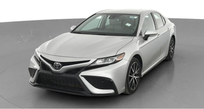 2023 Toyota Camry SE Hero Image