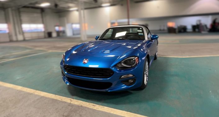 2017 Fiat 124 Spider Lusso -
                Manville, NJ