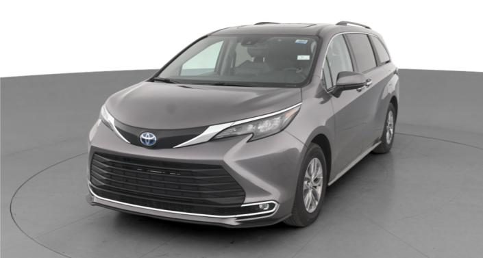 2024 Toyota Sienna XLE -
                West Memphis, AR