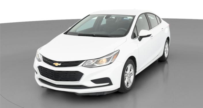 2017 Chevrolet Cruze LT Hero Image