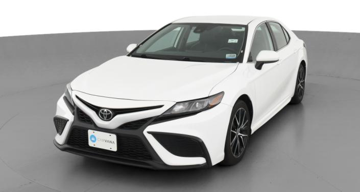 2021 Toyota Camry SE Hero Image