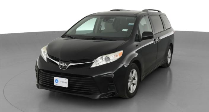 2018 Toyota Sienna LE Hero Image