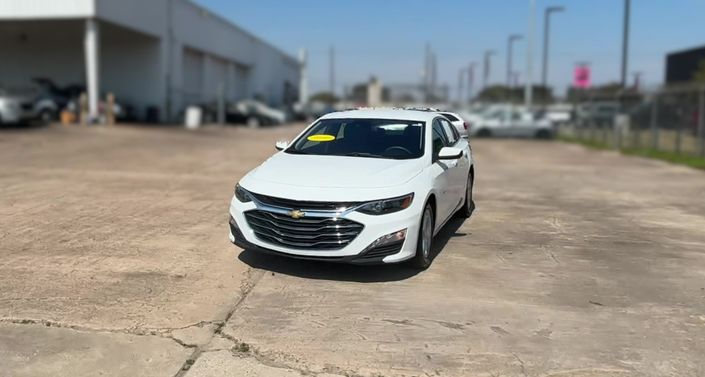 2023 Chevrolet Malibu LT Hero Image
