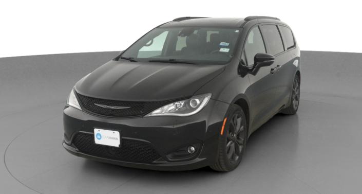 2019 Chrysler Pacifica Limited -
                Trenton, OH