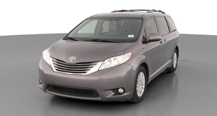 2017 Toyota Sienna XLE Hero Image