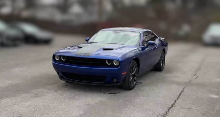 2022 Dodge Challenger SXT Hero Image