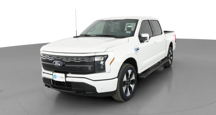 2024 Ford F-150 Lightning Platinum Hero Image