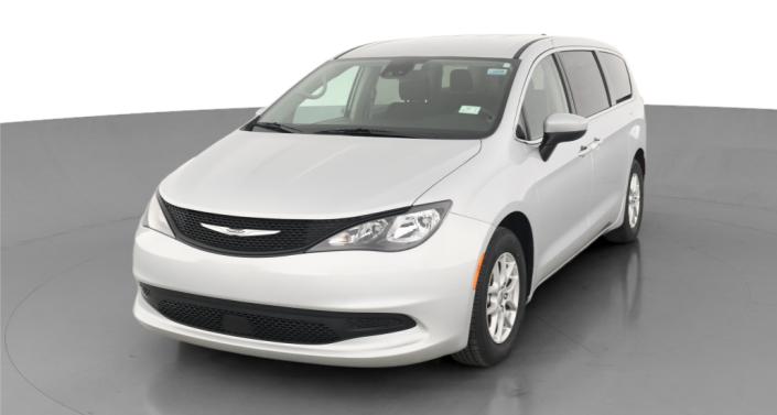 2023 Chrysler Voyager LX Hero Image