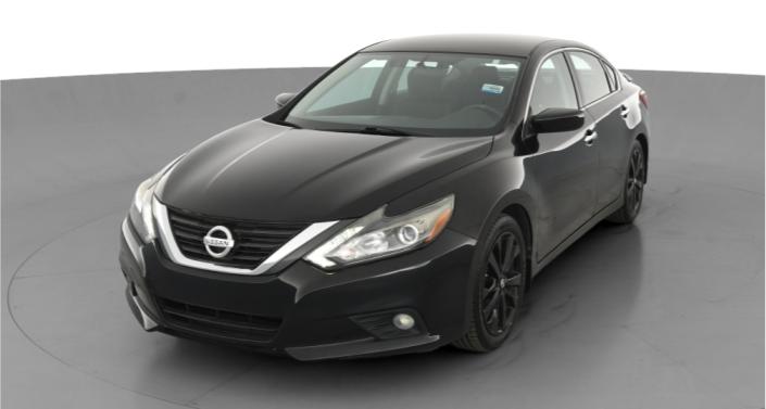 2017 Nissan Altima SR Hero Image