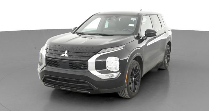 2023 Mitsubishi Outlander Black Edition Hero Image