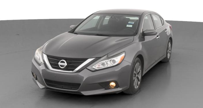 2017 Nissan Altima SV Hero Image
