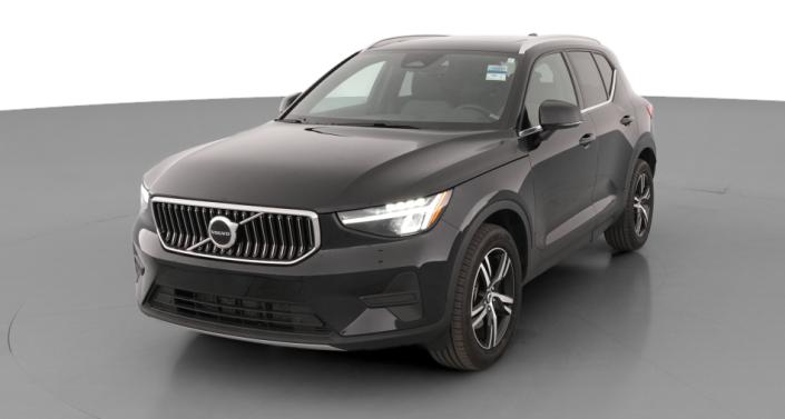 2025 Volvo XC40 B5 Core Hero Image