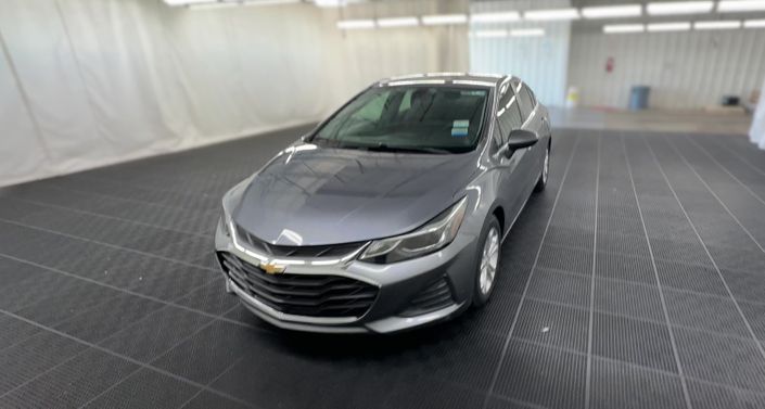 2019 Chevrolet Cruze LT -
                Indianapolis, IN