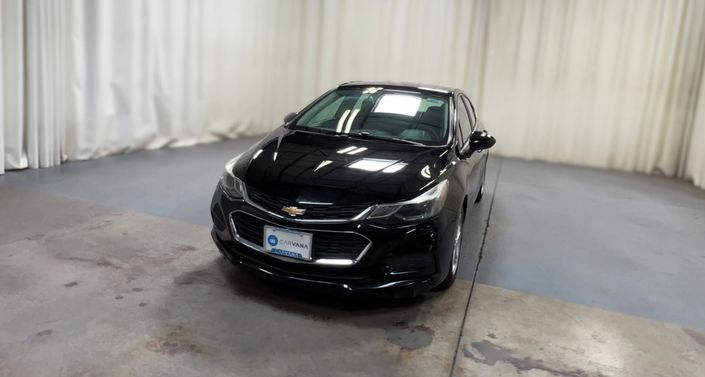 2017 Chevrolet Cruze LT Hero Image