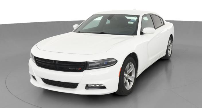 2016 Dodge Charger SXT Hero Image