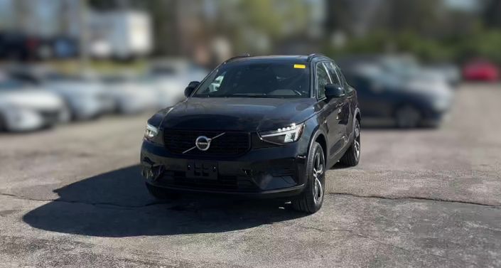 2024 Volvo XC40 B5 Core -
                Madison, TN