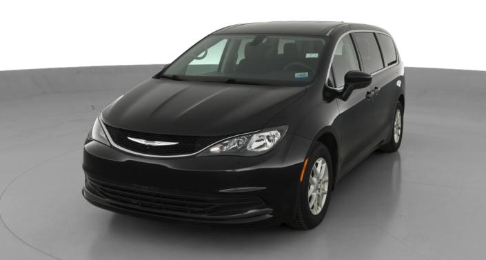 2017 Chrysler Pacifica Touring -
                Lorain, OH