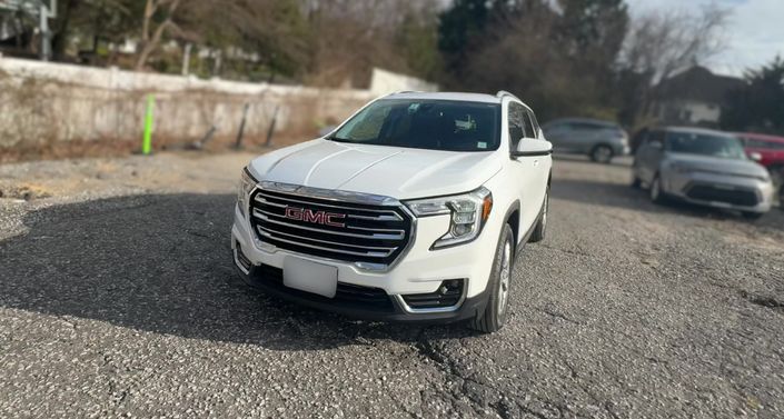 2024 GMC Terrain SLT -
                  Yaphank, NY