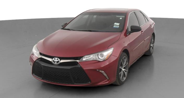 2017 Toyota Camry XSE Hero Image
