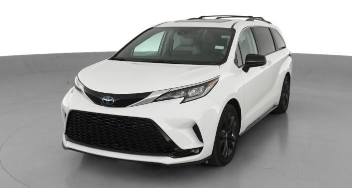 2023 Toyota Sienna XSE Hero Image