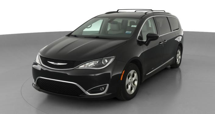 2017 Chrysler Pacifica  -
                  Lorain, OH