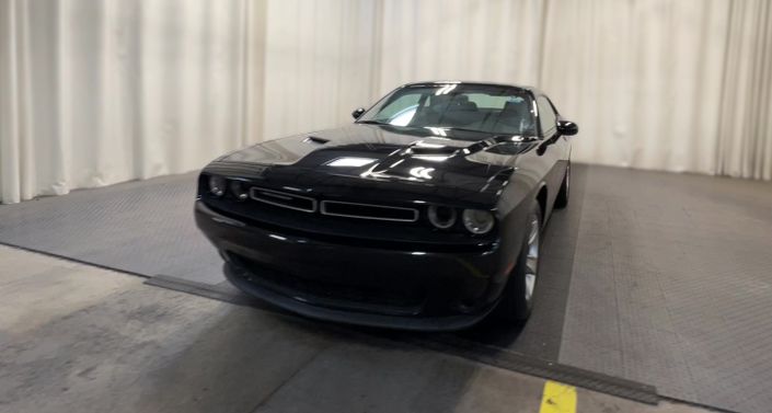 2022 Dodge Challenger SXT -
                Riverside, CA