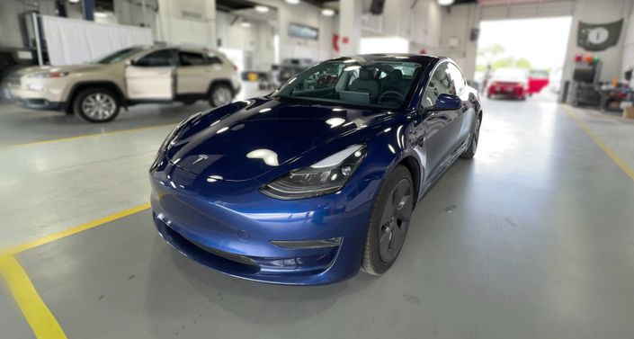 2022 Tesla Model 3 Standard Range Hero Image