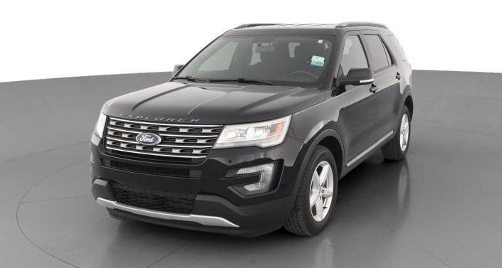 2017 Ford Explorer XLT Hero Image
