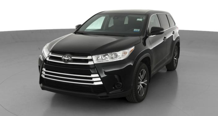 2019 Toyota Highlander LE -
                Lorain, OH