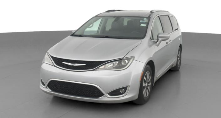 2020 Chrysler Pacifica  -
                Hebron, OH