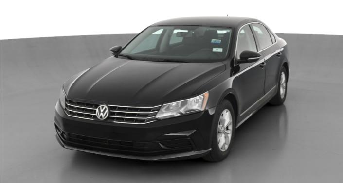 2016 Volkswagen Passat S Hero Image