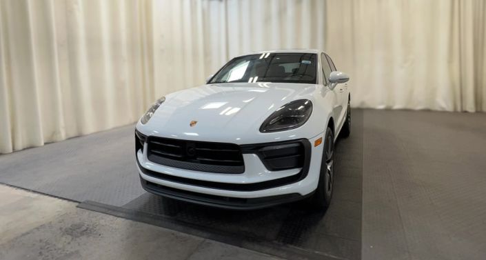 2023 Porsche Macan Base Hero Image