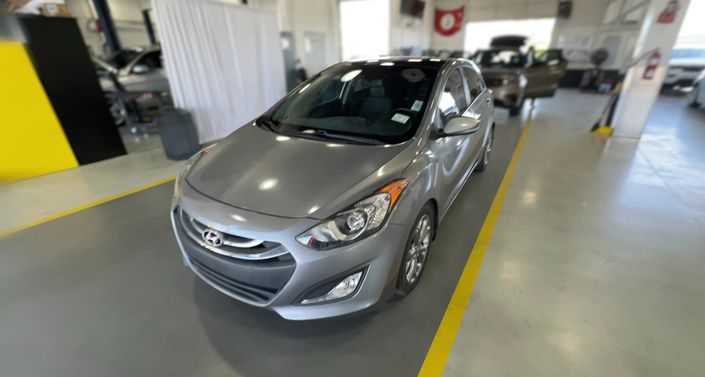 2015 Hyundai Elantra Base Hero Image