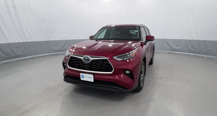 2023 Toyota Highlander XLE -
                Akron, NY