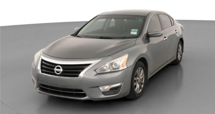 2015 Nissan Altima S Hero Image