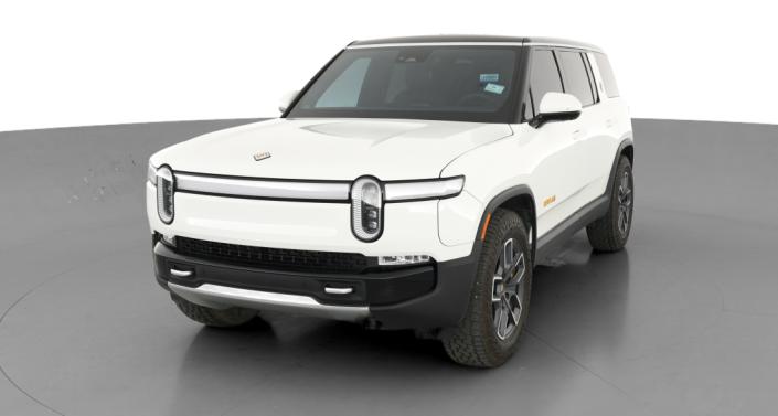 2024 Rivian R1S Adventure -
                Lorain, OH
