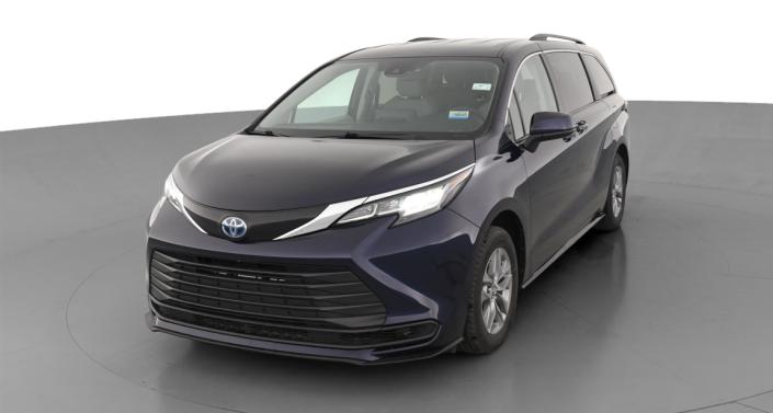 2022 Toyota Sienna LE -
                Indianapolis, IN