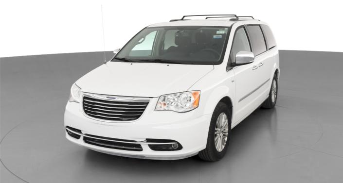 2014 Chrysler Town & Country Touring -
                Wheatland, OK