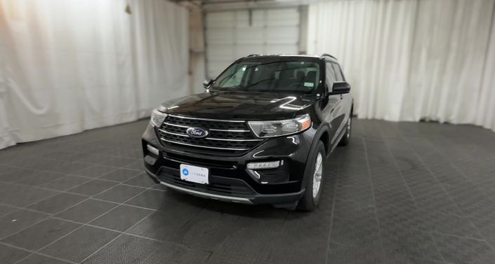 2024 Ford Explorer XLT Hero Image