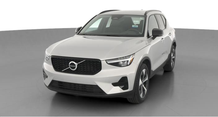 2024 Volvo XC40 B5 Core -
                Rocklin, CA
