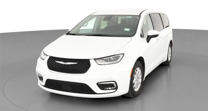 2023 Chrysler Pacifica Touring L -
                San Antonio, TX