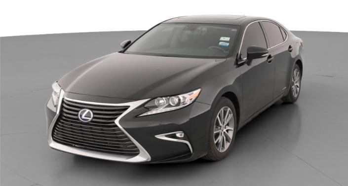 2016 Lexus ES Hybrid 300h Hero Image
